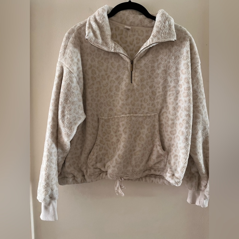 Old Navy Cream Leopard Women's Hoodie